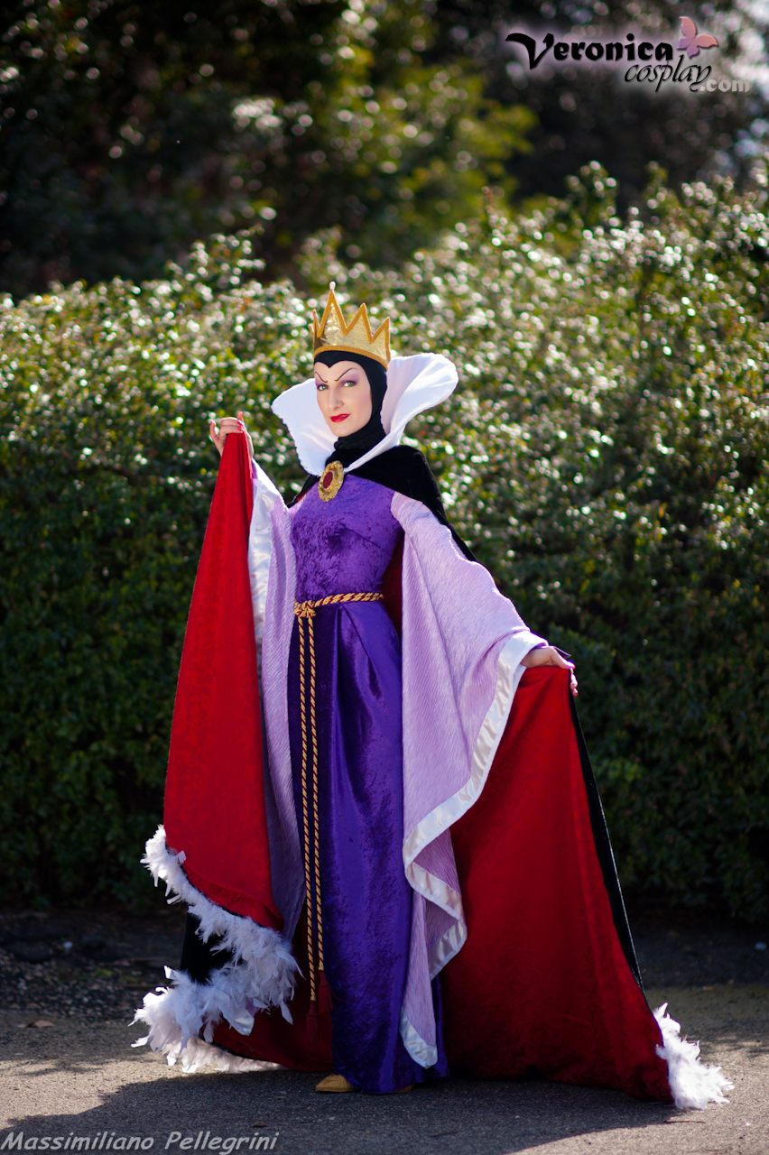 queen_grimhilde__snow_white_and_the_seven_dwarfs__by_veronicacosplay-d5xdp6c